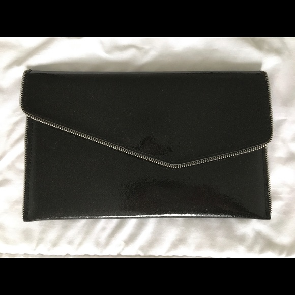 ✨NWT✨ Glossy black evening clutch - Picture 2 of 4